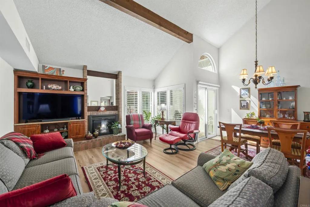 Bonita, CA 91902,4623 VILLAS DR