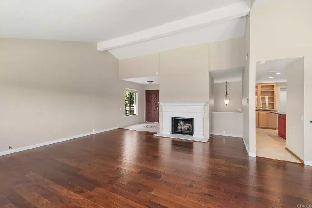 San Diego, CA 92110,5983 Gaines Street