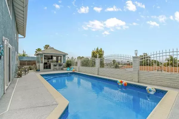Santee, CA 92071,9933 Golden West Ln