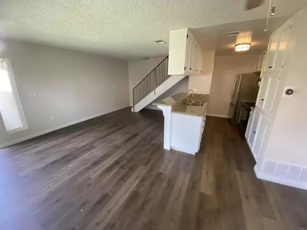Santee, CA 92071,9847 Mission Vega Rd #3