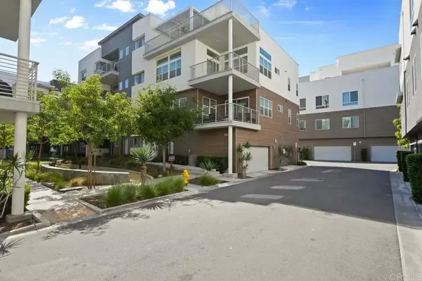 Chula Vista, CA 91915,2035 Bravo Loop #6