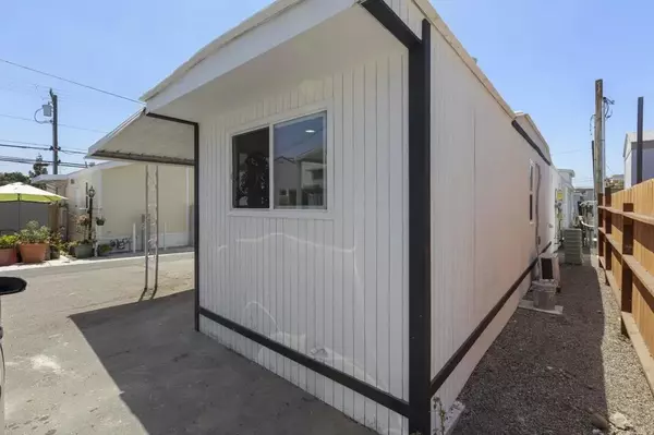 La Mesa, CA 91942,7495 Oakland Road #18