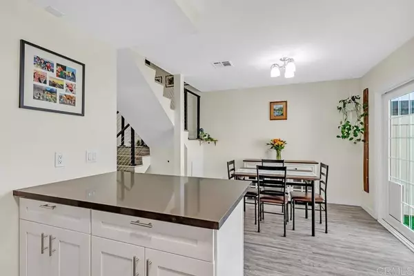 Santee, CA 92071,9451 Carlton Oaks Drive #E