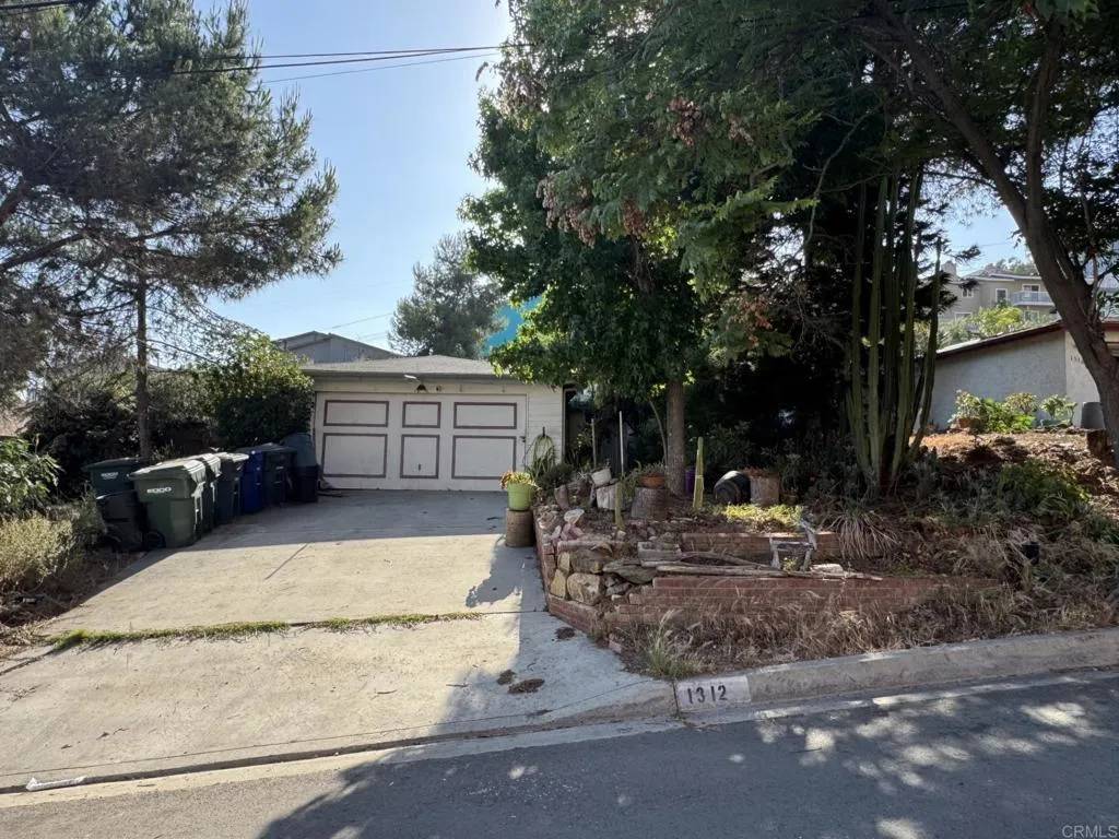 Spring Valley, CA 91977,1312 Portola Avenue