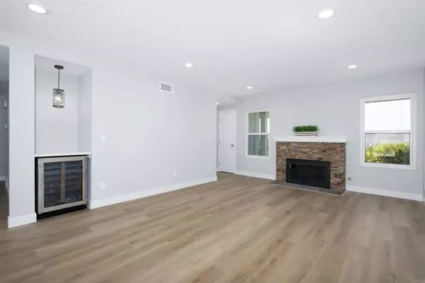 Poway, CA 92064,13050 Tuscarora Drive