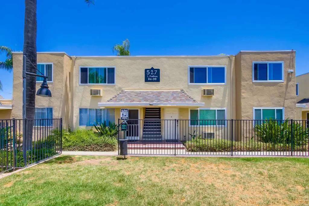 El Cajon, CA 92020,527 E Madison Ave #95