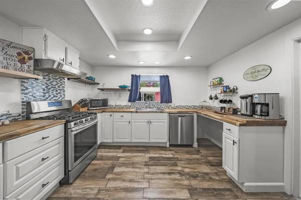1644 Cuatro Lane, Fallbrook, CA 92028