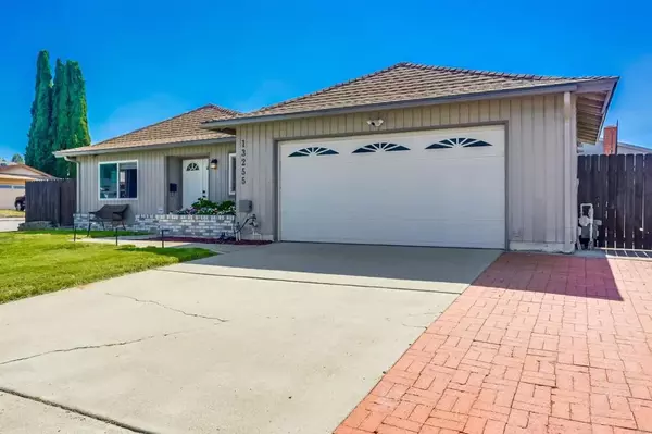 Poway, CA 92064,13255 Evanston Dr