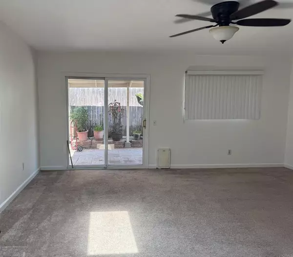 Santee, CA 92071,10118 Cedar Springs Dr.