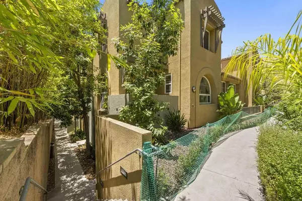 La Mesa, CA 91942,7715 El Cajon Boulevard #5