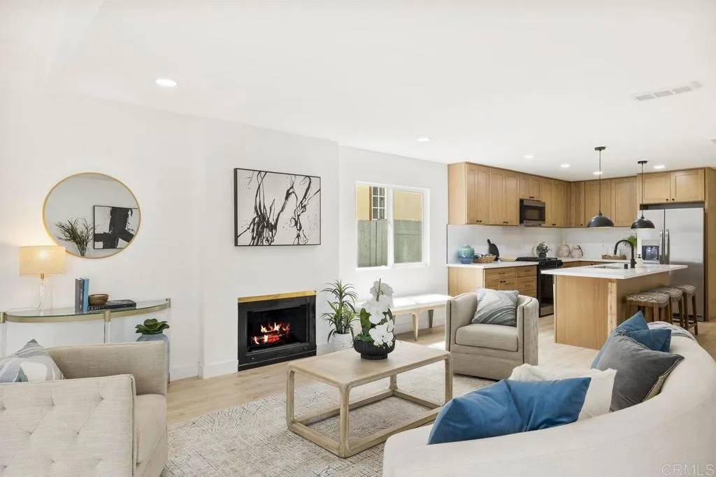 Oceanside, CA 92056,3914 Sherbourne Dr