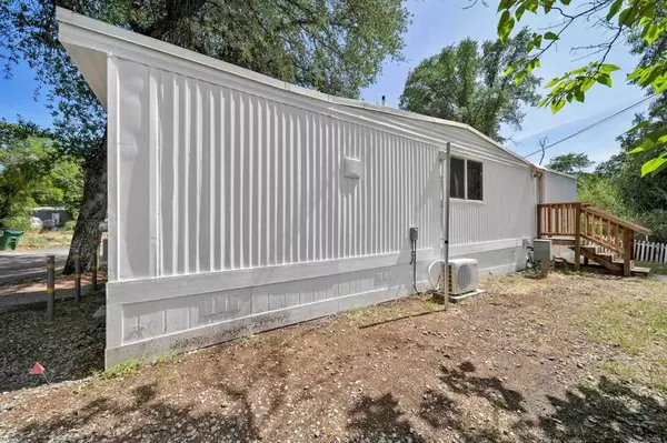 Redding, CA 96003,12125 Lake #19