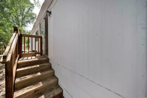 Redding, CA 96003,12125 Lake #19