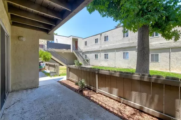 San Diego, CA 92103,2850 Reynard Way #10
