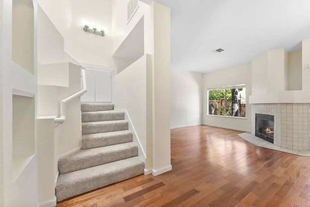 El Cajon, CA 92019,12032 Calle De Medio #169