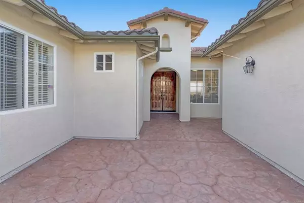 Chula Vista, CA 91910,837 Calle Lagasca