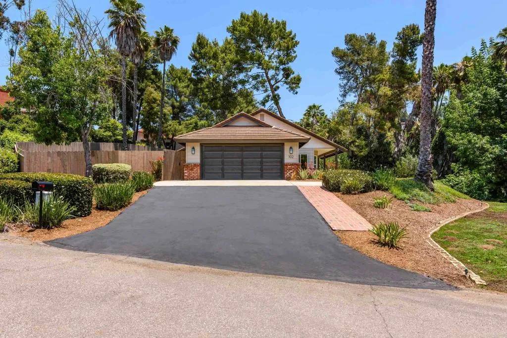 Vista, CA 92084,102 Stephanie Ln