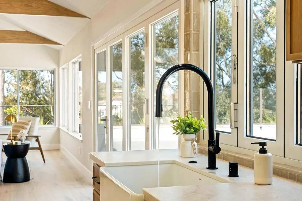 Solana Beach, CA 92075,417 Santa Victoria
