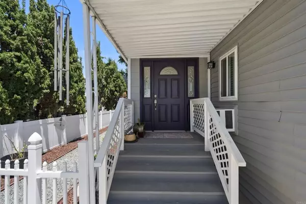 Chula Vista, CA 91913,1925 Otay Lakes #140