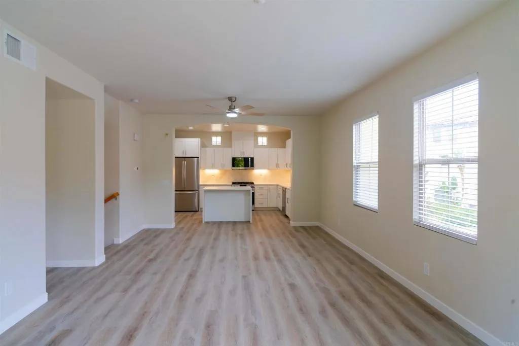 Chula Vista, CA 91913,1295 Haglar #1