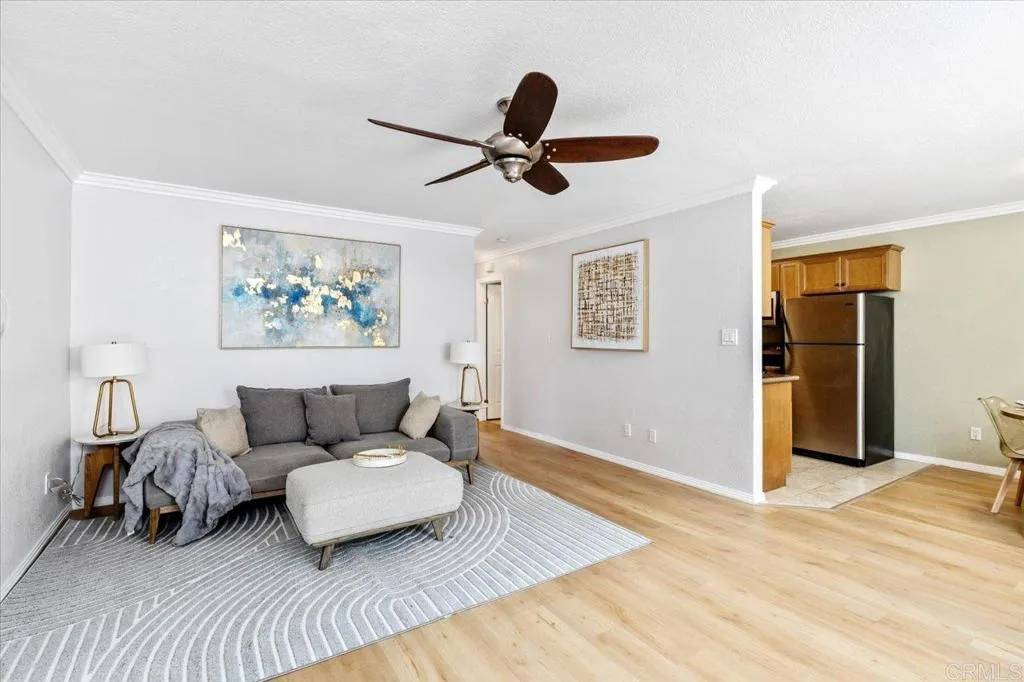 6602 Beadnell Way #10, San Diego, CA 92117
