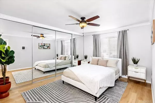 San Diego, CA 92117,6602 Beadnell Way #10