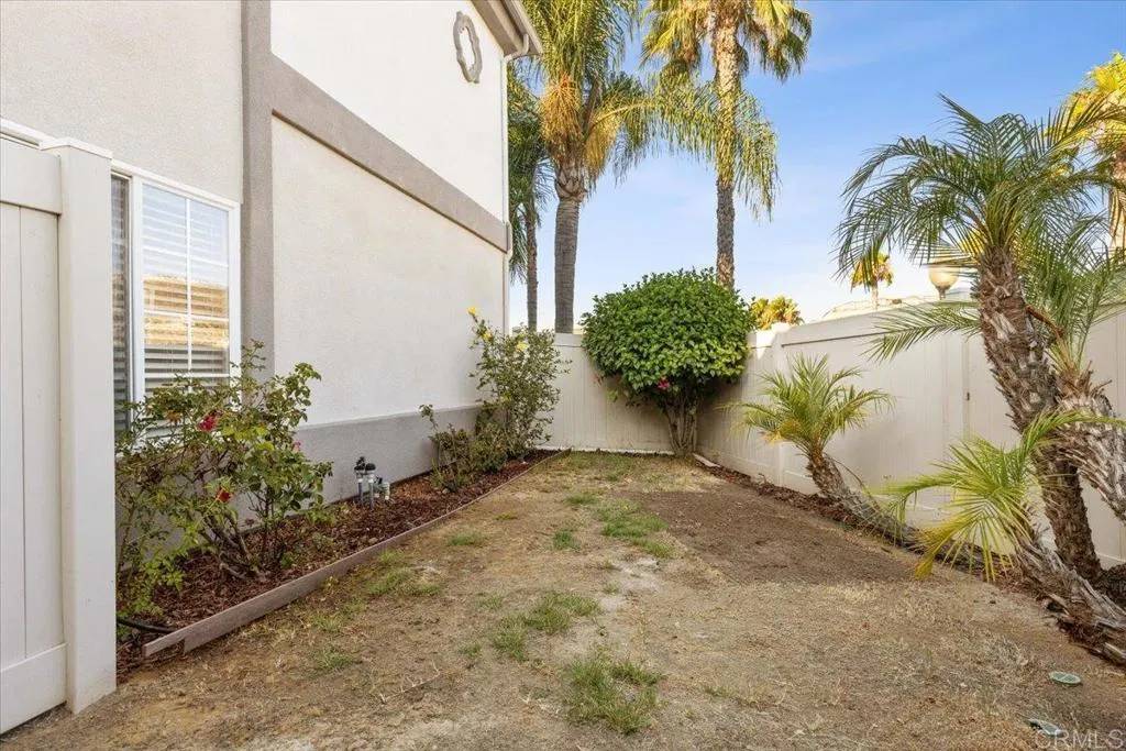 Spring Valley, CA 91977,2723 Lake Pointe Drive #231