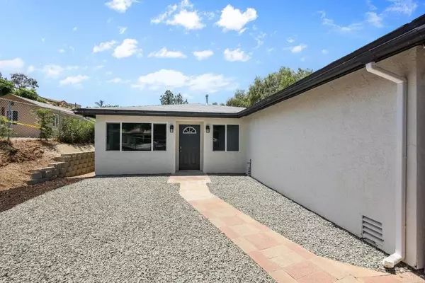 Santee, CA 92071,8566 Atlas View Drive