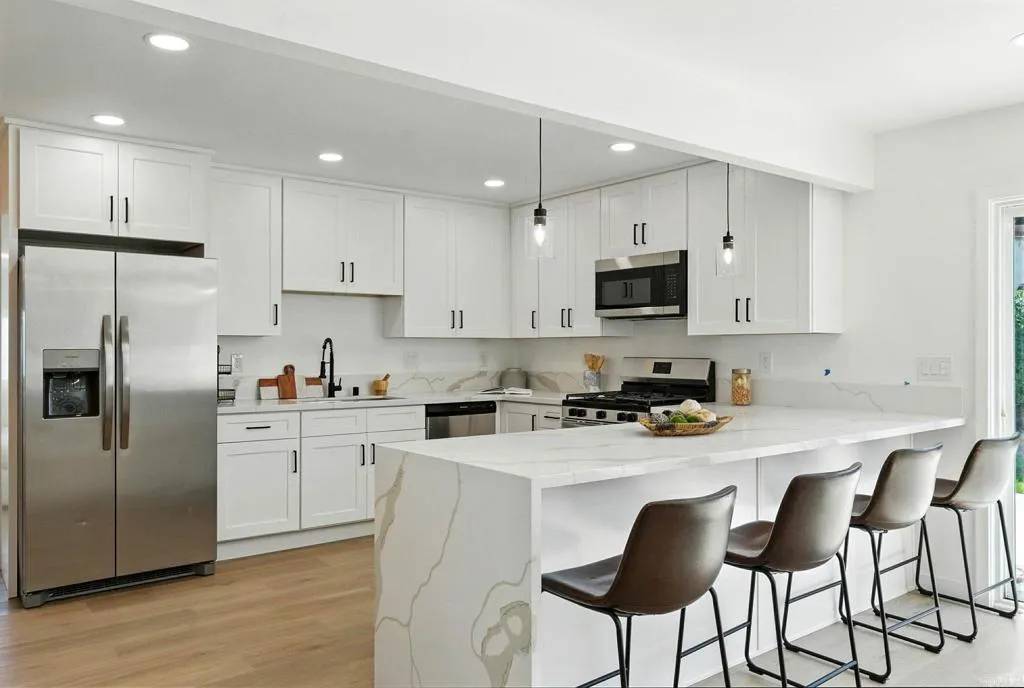 Chula Vista, CA 91911,305 SPRUCE Street
