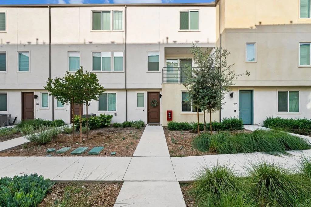 San Diego, CA 92154,5485 Seacliff Place #106