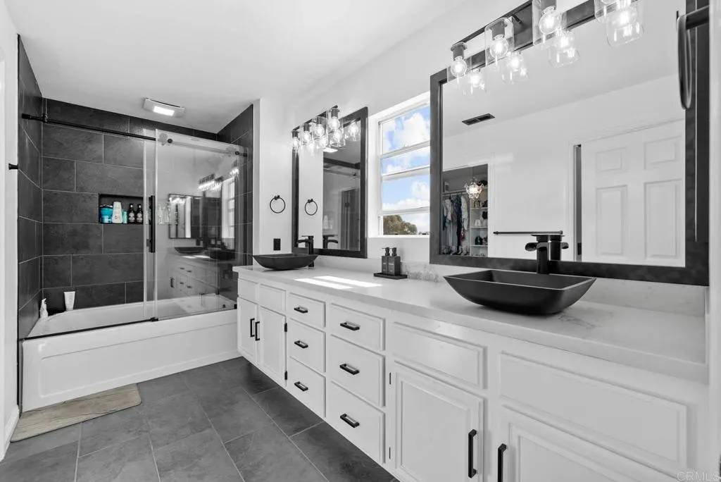 San Diego, CA 92154,1482 Ridgeline Court
