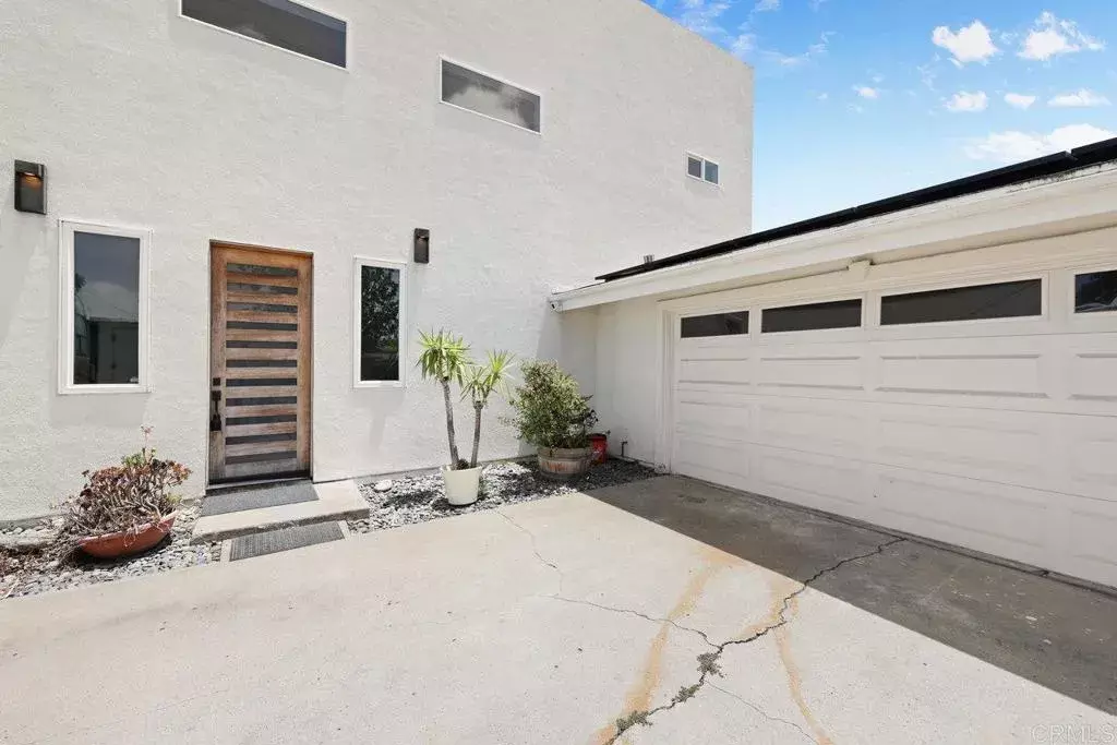 Poway, CA 92064,12953 Carriage Rd