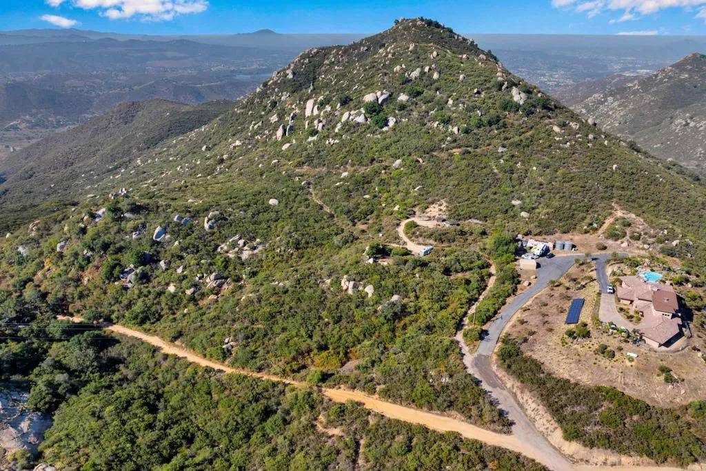 Lakeside, CA 92040,13795 Pata Ranch