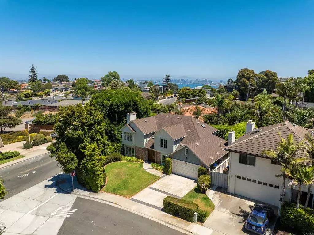San Diego, CA 92106,985 Tingley Lane