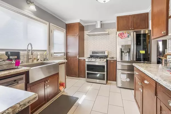 Escondido, CA 92025,1137 S Pine Street