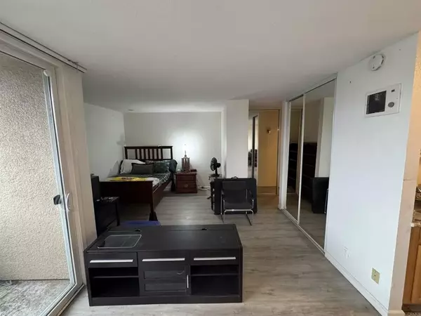 San Diego, CA 92111,6333 Mount Ada Road #183