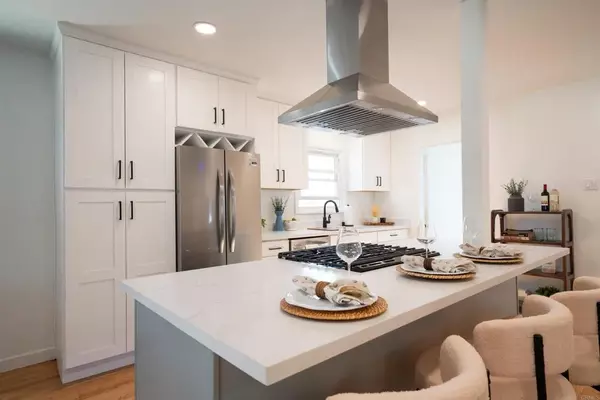 San Diego, CA 92120,6391 Estrella Avenue