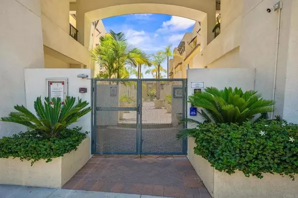 La Mesa, CA 91942,7725 El Cajon Boulevard #4