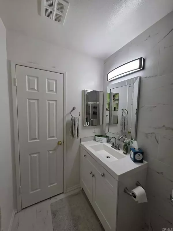 San Diego, CA 92108,6780 Friars Road #235