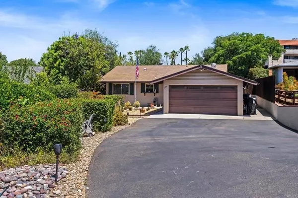 1338 Palomar, Escondido, CA 92027