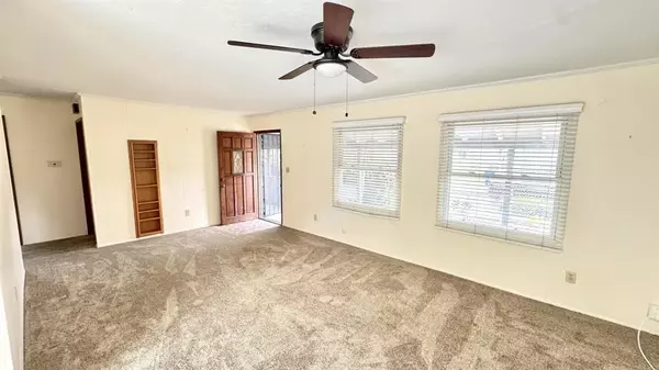 Spring Valley, CA 91977,511 Worthington Street