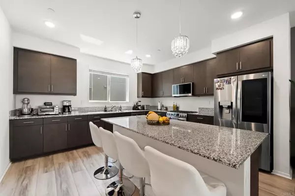 San Diego, CA 92154,5280 Beachfront Cove Street #239