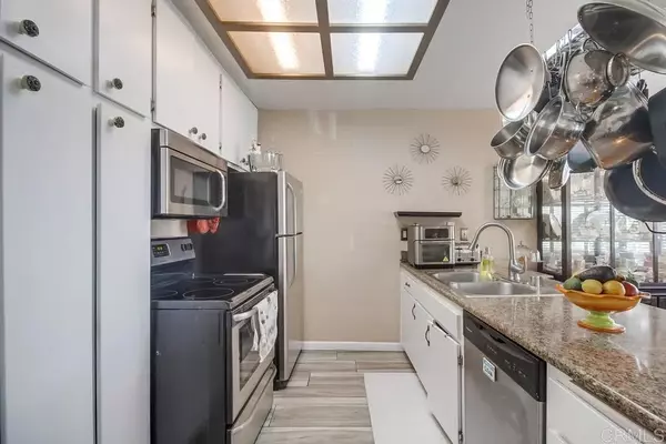 Lakeside, CA 92040,12616 Lakeshore Drive