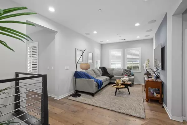 Chula Vista, CA 91913,951 Camino Aldea