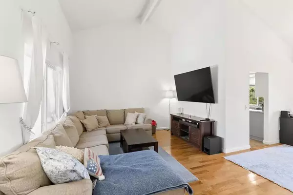 Escondido, CA 92027,1533 Sheridan Avenue