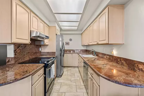 Pacific Beach (san Diego), CA 92109,2965 Mission Boulevard #4C