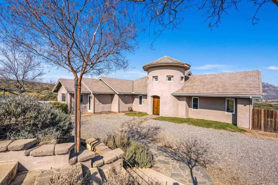 24916 Bareta Star Ranch Rd, Ramona, CA 92065
