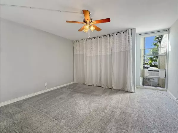 Spring Valley, CA 91977,1937 Terracina Circle