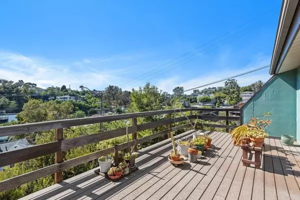 Mission Hills (san Diego), CA 92103,301 W Brookes Avenue