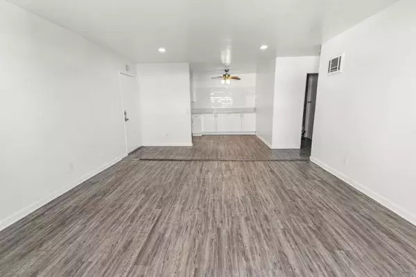 Chula Vista, CA 91911,528 Anita Street #57
